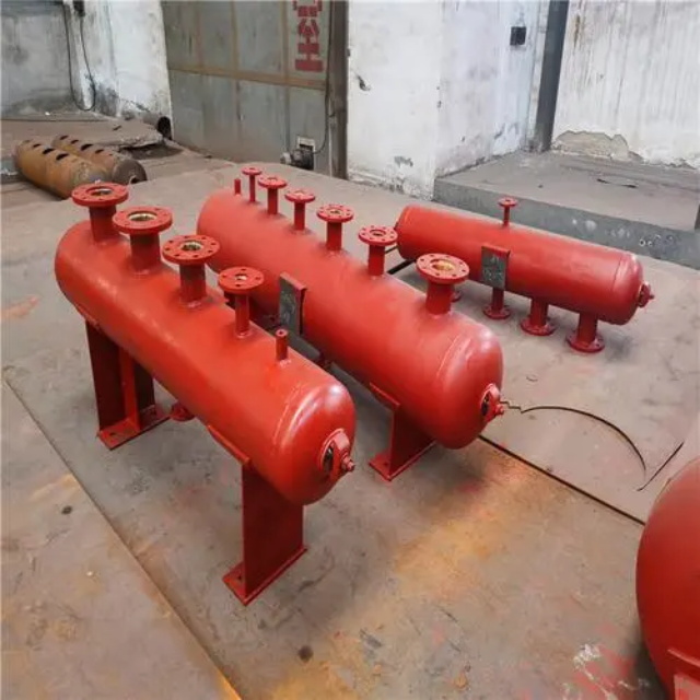 三都分集水器安装高度